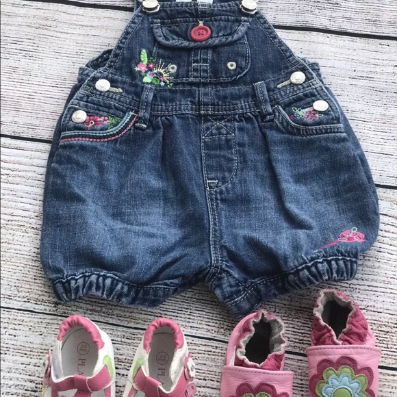 Baby gap lot Robeez 0-3 mo girl baby newborn 5pc